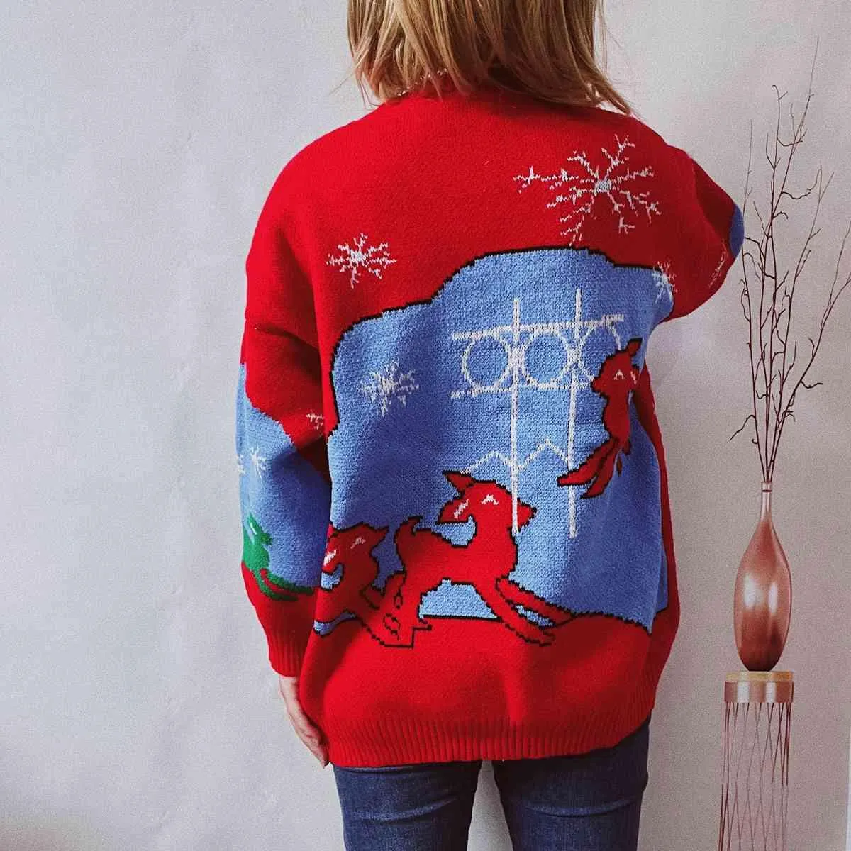 Cozy Snowflake Knit Sweater - Perfect for Winter Festivities